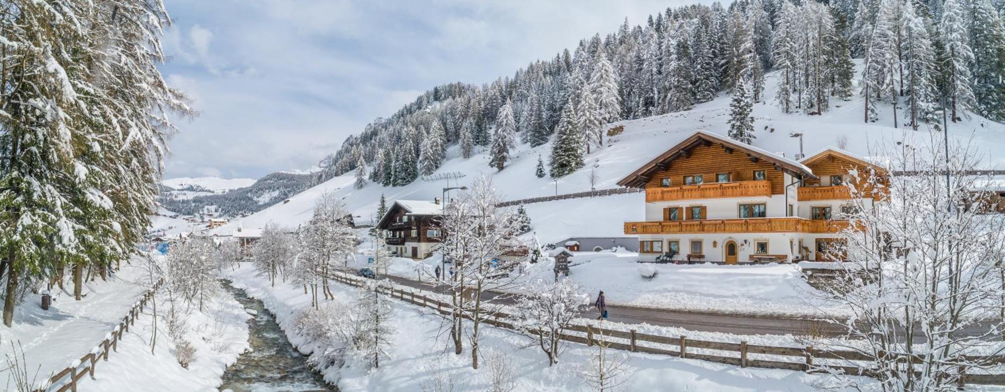 Garni La Grambla Hotel Selva di Val Gardena Exterior photo