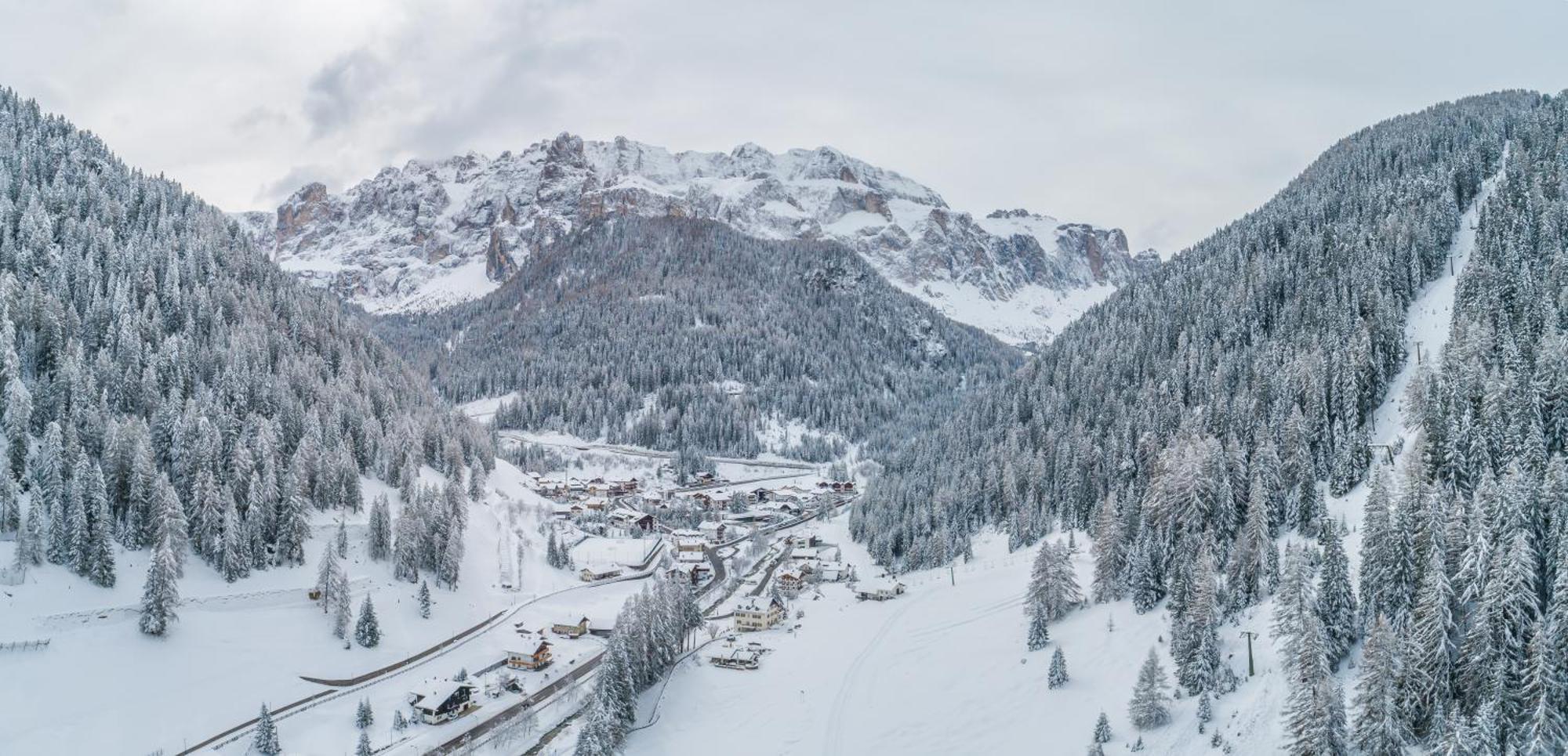 Garni La Grambla Hotel Selva di Val Gardena Exterior photo