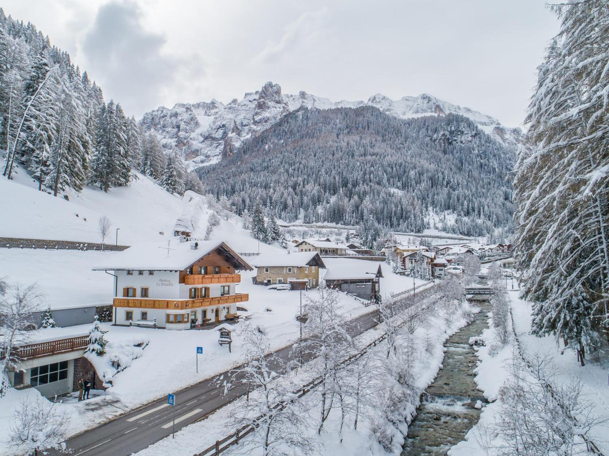 Garni La Grambla Hotel Selva di Val Gardena Exterior photo