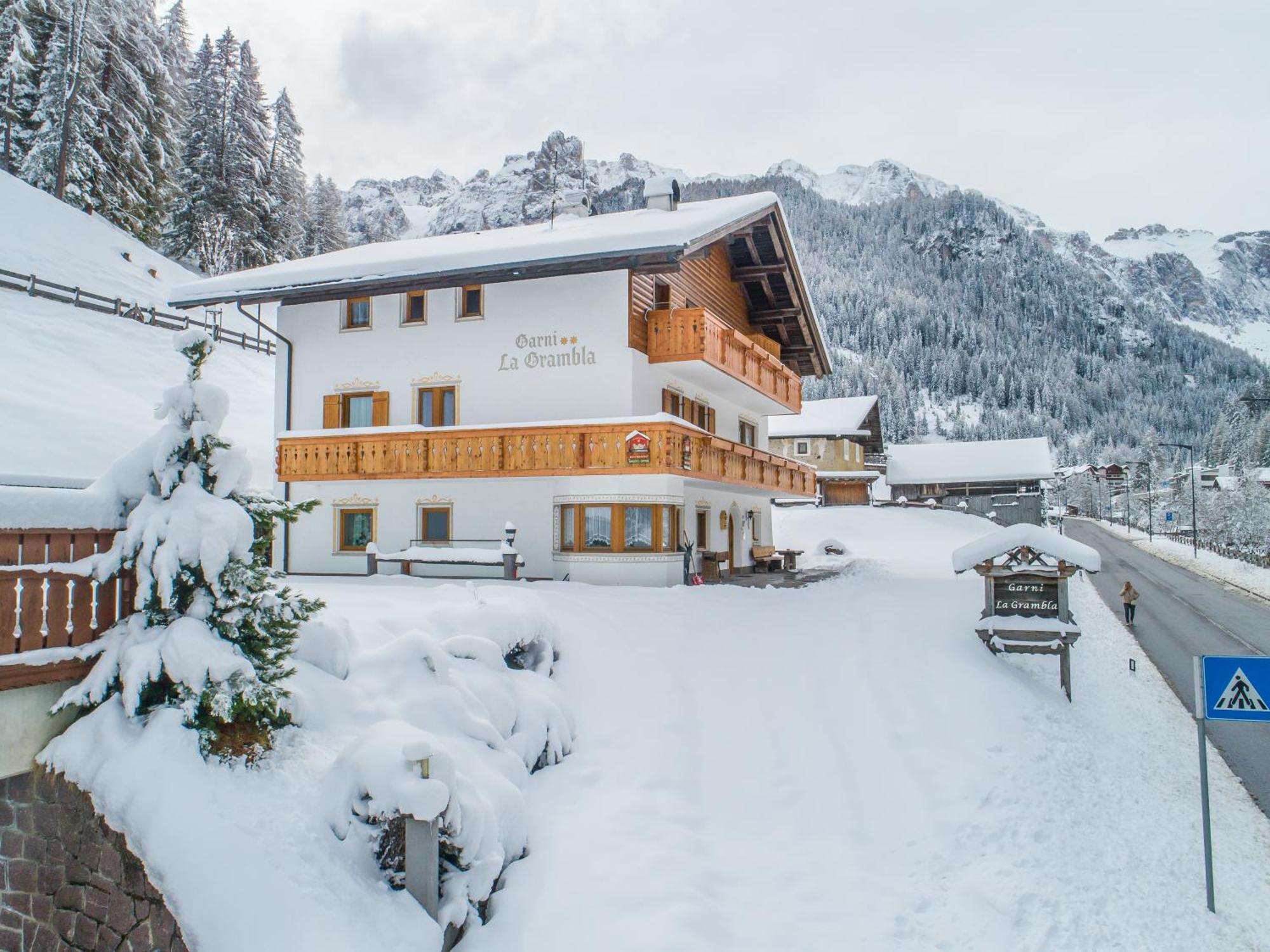 Garni La Grambla Hotel Selva di Val Gardena Exterior photo