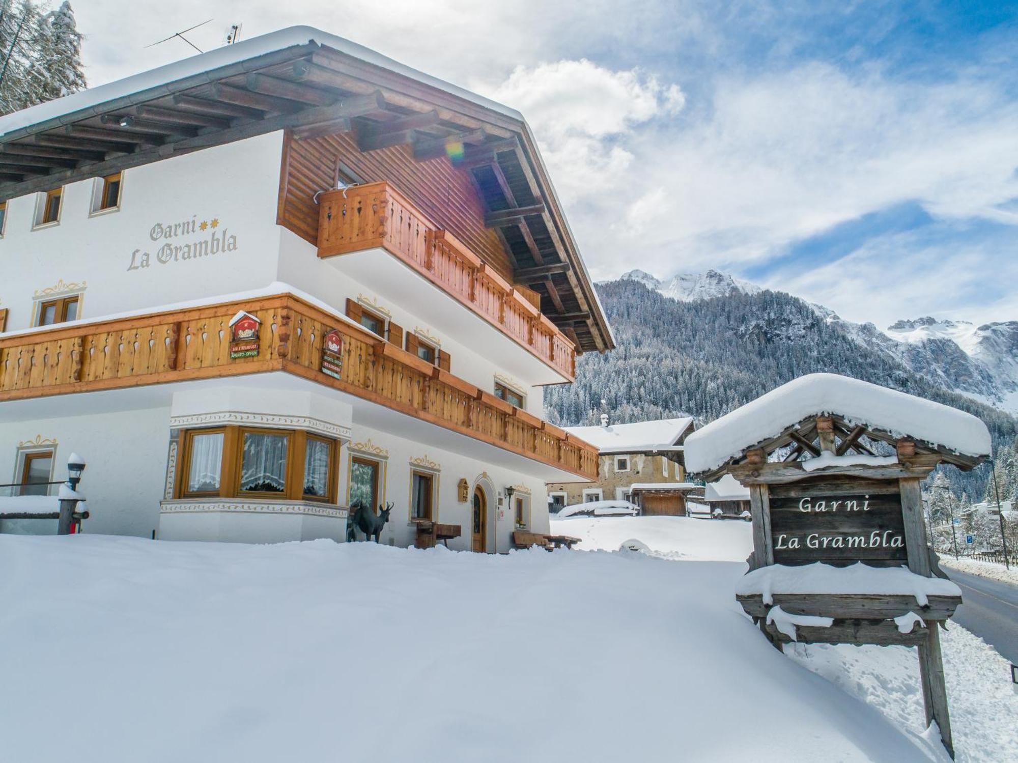 Garni La Grambla Hotel Selva di Val Gardena Exterior photo