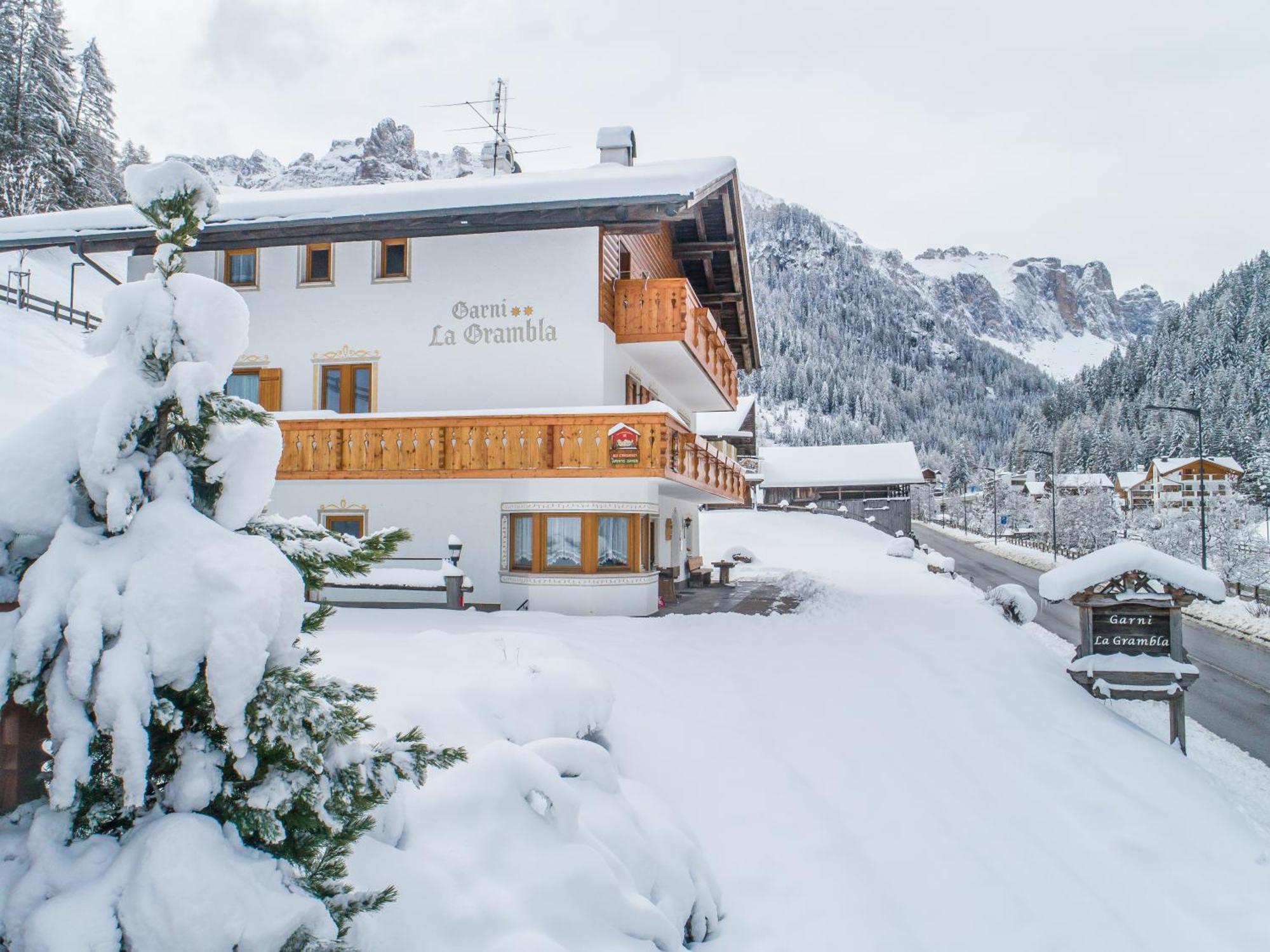 Garni La Grambla Hotel Selva di Val Gardena Exterior photo